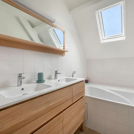 Maison Pour 8 - Piscine Chauffee - 100m De La *