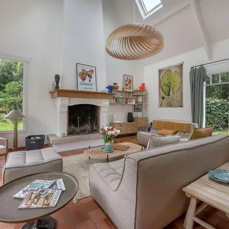 Maison Pour 8 - Piscine Chauffee - 100m De La *