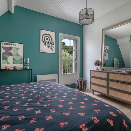 Maison Pour 8 - Piscine Chauffee - 100m De La *