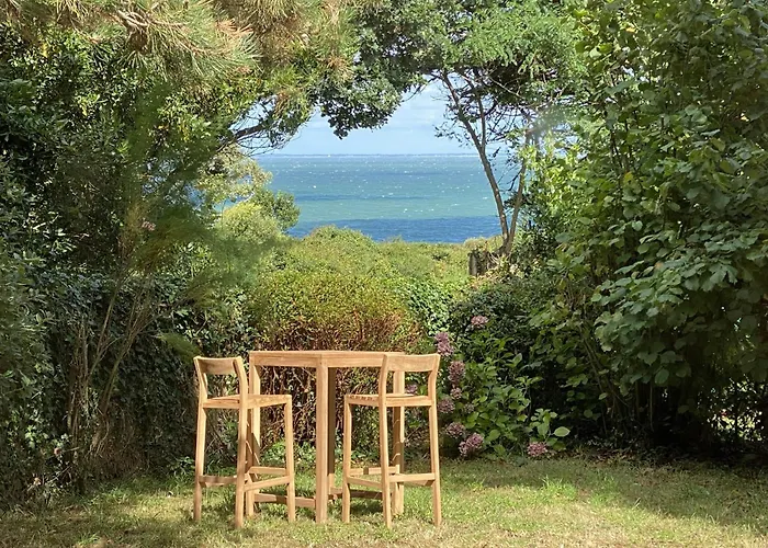 펜션 Maison Pour 8 - Piscine Chauffee - 100m De La