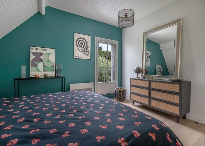 Maison Pour 8 - Piscine Chauffee - 100m De La *