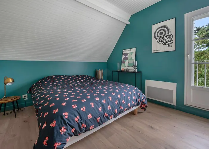 펜션 Maison Pour 8 - Piscine Chauffee - 100m De La